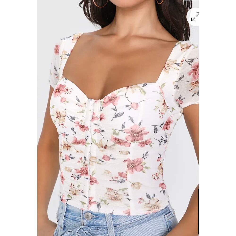 Lulu’s Sweeter Vibes floral bustier crop top cottagecore coquette romantic